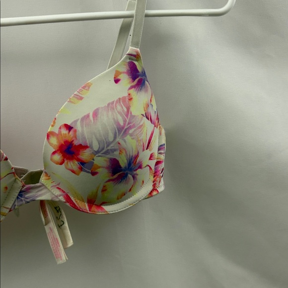 PINK Victoria's Secret Wear Everywhere T-shirt Bra 32B Floral White Purple Pink - Picture 3 of 10